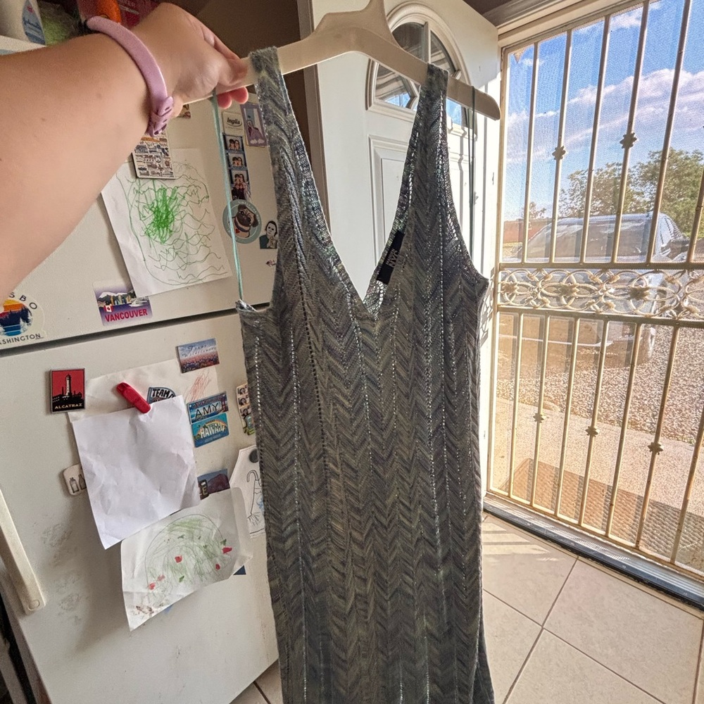 Elegant Backless Silver Chevron Dress